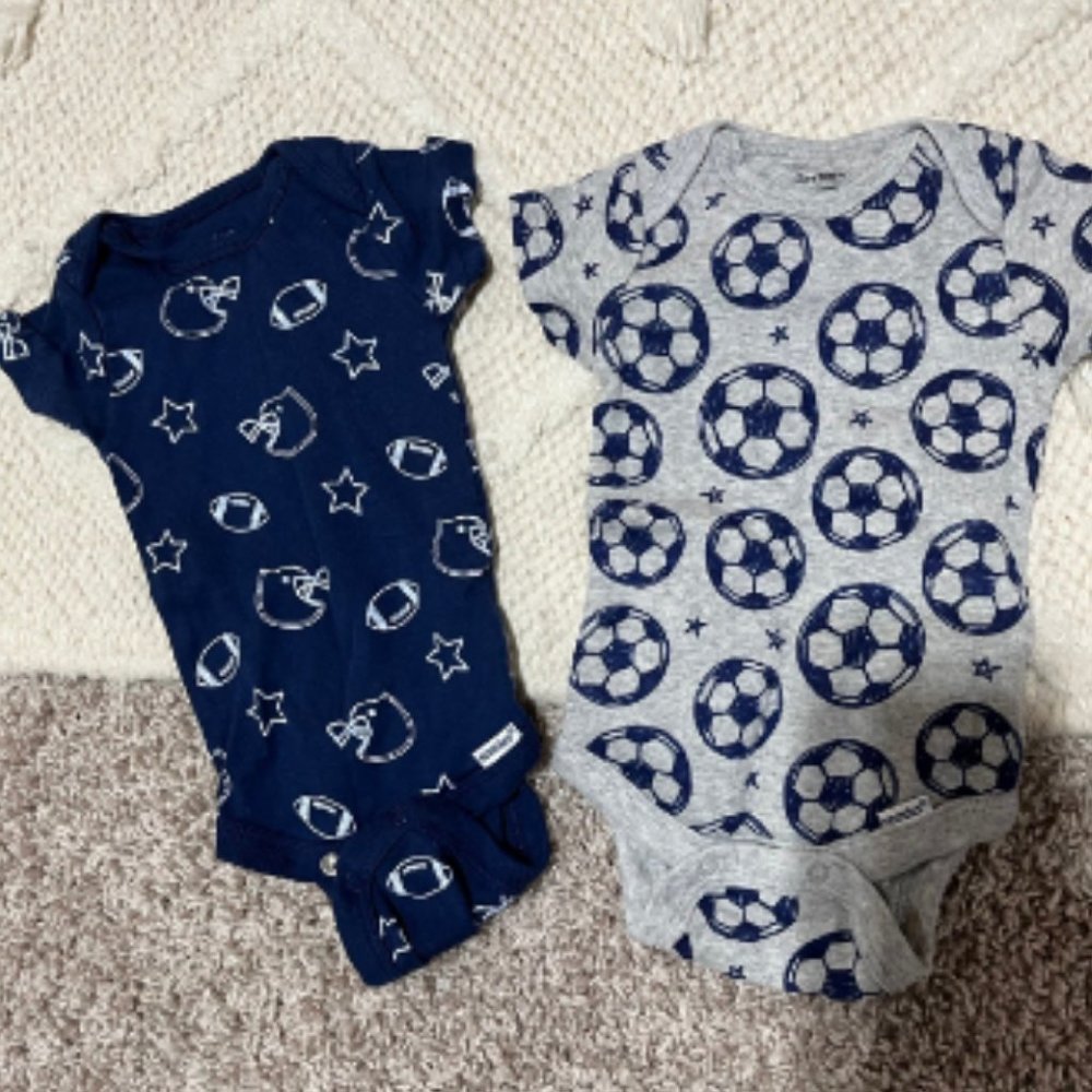 🤍4/$25 2 Baby fall sports onesies